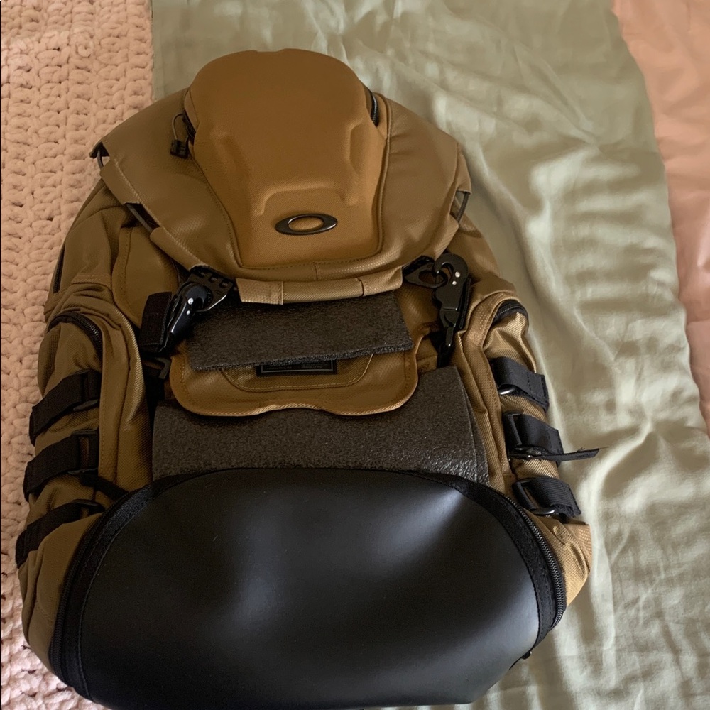 Oakley Kitchen Sink Backpack